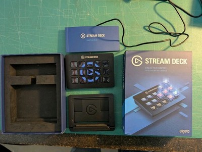 Elgato Stream Deck 15-Key MK1 USB Keypad w/ Adjustable Stand !Charity!