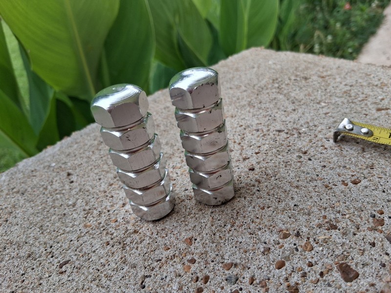 NOS 26t Old School BMX Pegs 26t 3/8's Axle Silver