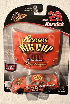 Kevin Harvick Winner's Circle 1/64 Reese's Big Cup #29 GM Goodwrench w/hood 1:64