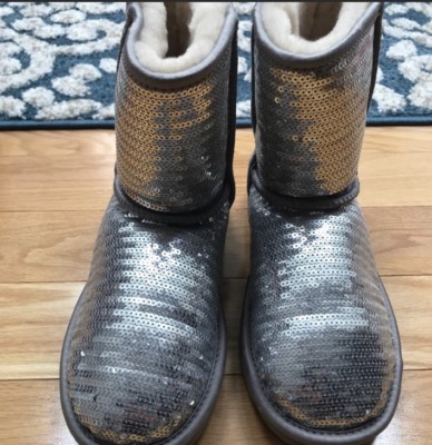UGG Australia Womens Girls Sequin Classic BOOTS Size SILVER
