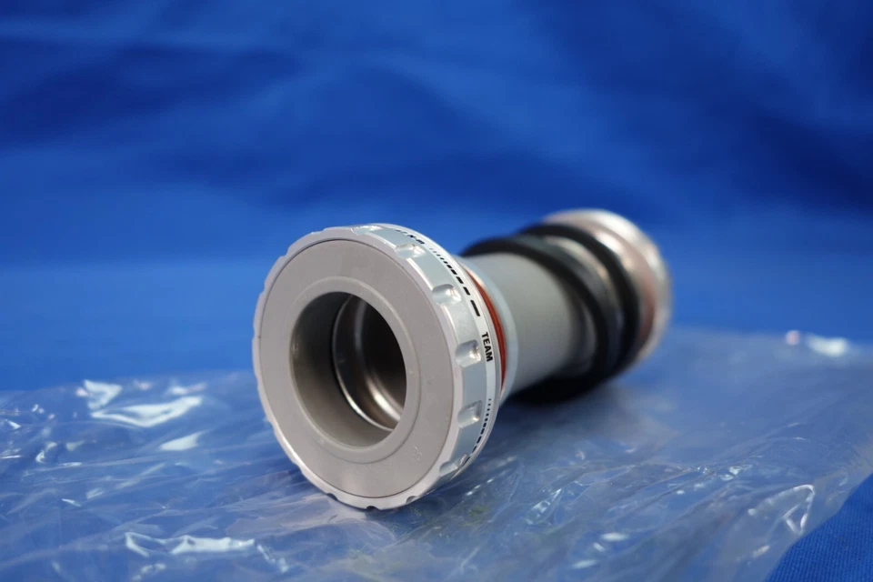 NEW Race Face Team X-Type BSA English threaded - 24mm Bearing Bottom Bracket - Image 4 of 4