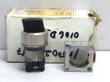 Siemens 3SB35 00-2SA11 Selector Switch Black 3 Position Knob 3SB35002SA11