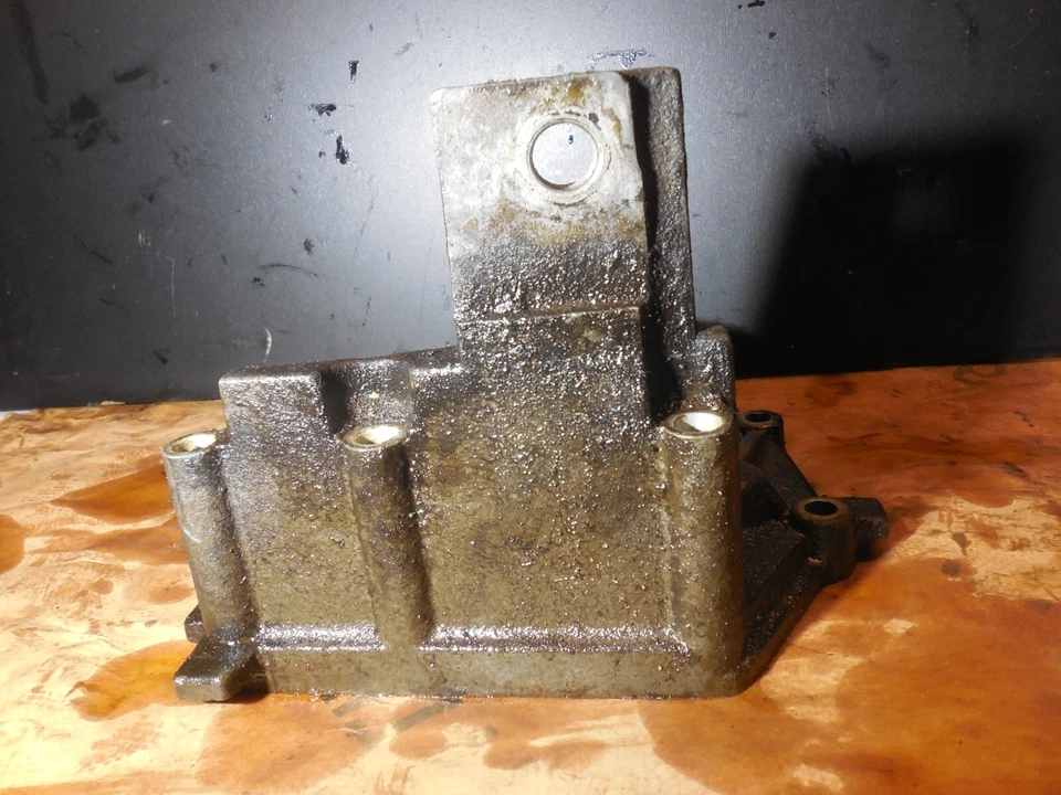 Carcasa trasera de engranaje de transmisión R 1072710501 722.313 86-89 Mercedes Benz 560SL Foto 4 de 4