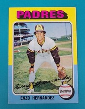 1975 Topps #84 Enzo Hernandez San Diego Padres BASEBALL Card 9C