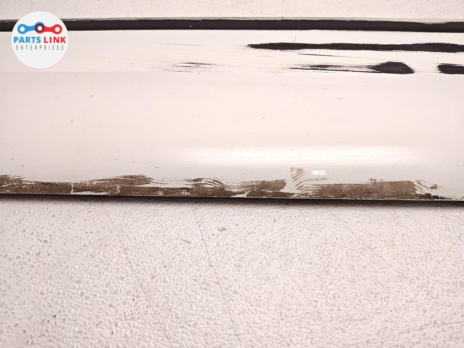 Bentley Bentayga 2016-2020 Front Left Body side trim panel
