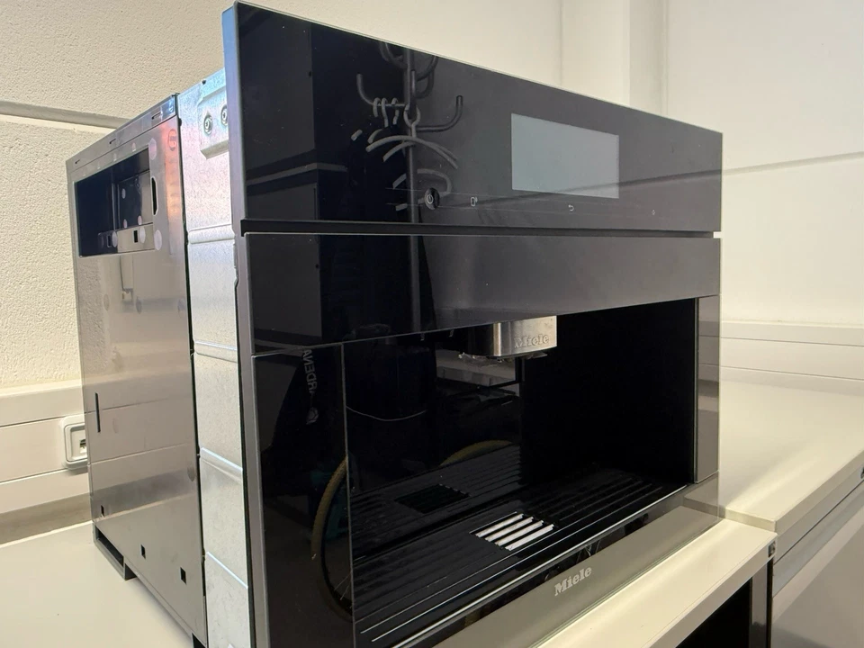 Miele CVA 7845 Einbau-Kaffeevollautomat obsidianschwarz