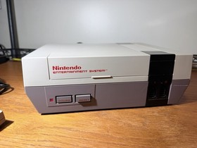 READ DESC. Nintendo NES Console Bundle: Super Mario Bros Duck Hunt Zapper Cables