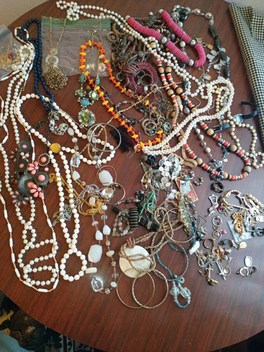 Costume Jewelry Lot, 3 Lb 13 Oz, Junk, Vintage And Not, Tangled, Have Fun