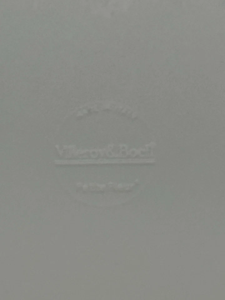 Bandeja para servir melanina Villeroy & Boch Itália 18,5" pequena flor branca floral - Imagem 4 de 4