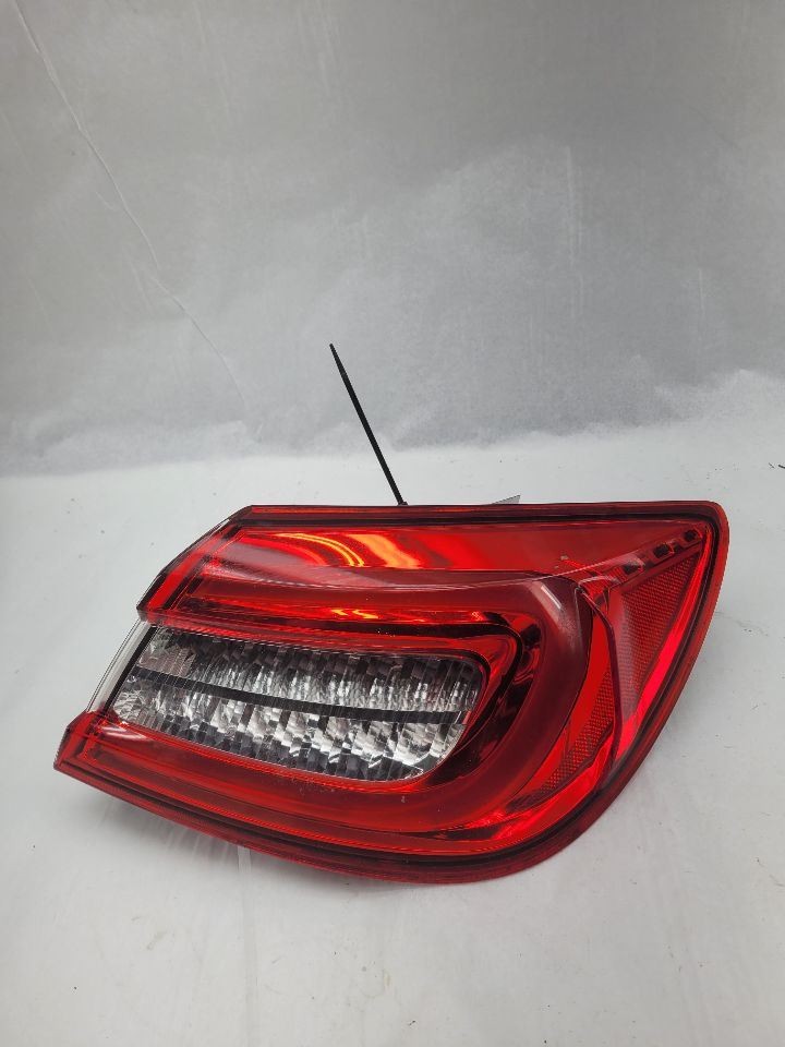 2014-2020 Maserati Quattroporte Right Quarter Tail Light LED OEM Nice OEM