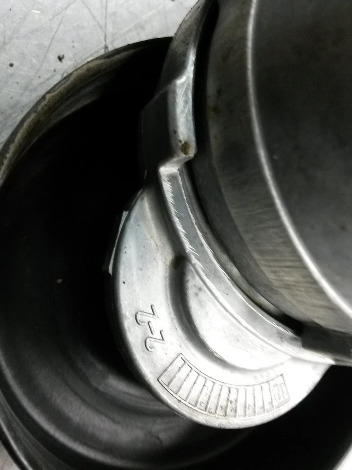 Tensor de cinturón Serpentine de 1999 Saturn SL2 1,9 Foto 3 de 4