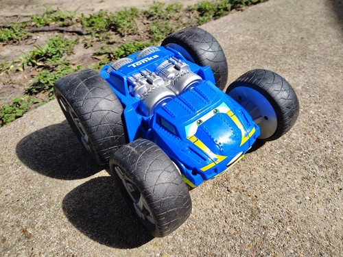 Tonka Chuck & Friends Flip Bounce Back Racer NO Remote Blue/Green R/C Car 2010 - Picture 3 of 5
