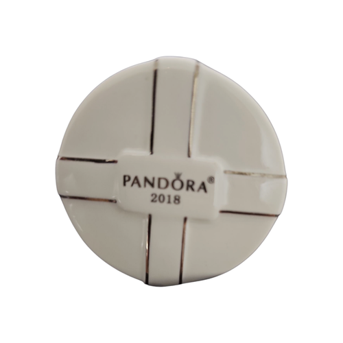 Pandora Jared Ornamento Regalo Dije Soporte Baratija Caja 2018 con Cinta Blanco Plata - Imagen 7 de 8