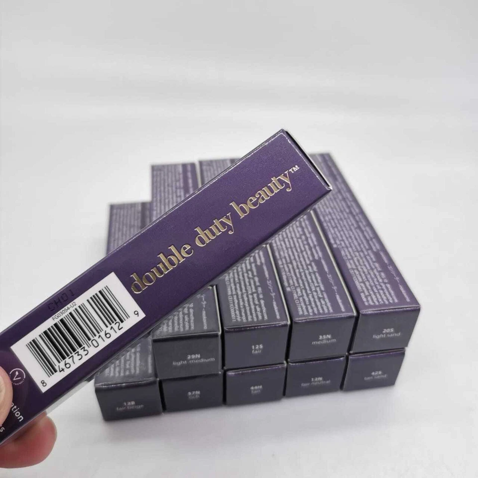 Corrector de contorno con cinta en forma de tarta - Justo - Luz - Arena ligera - Luz - Medio - Medio Foto 4 de 4