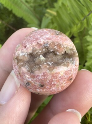 24g  NATURAL  8th vein  ocean jasper sphere  PINK/GREEN