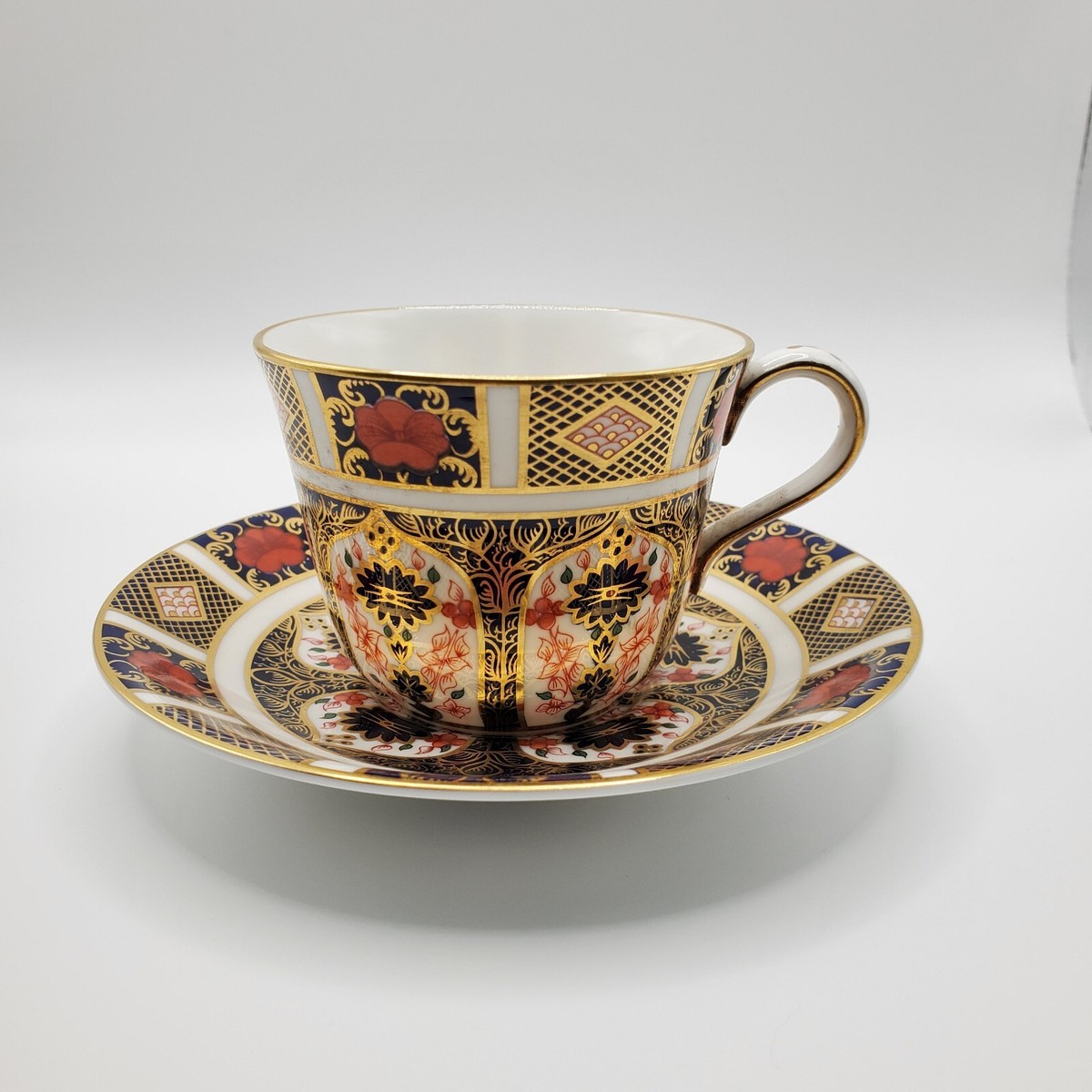 Vtg Royal Crown Derby English Bone China Teacup & Saucer