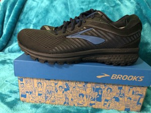 brooks gtx mens
