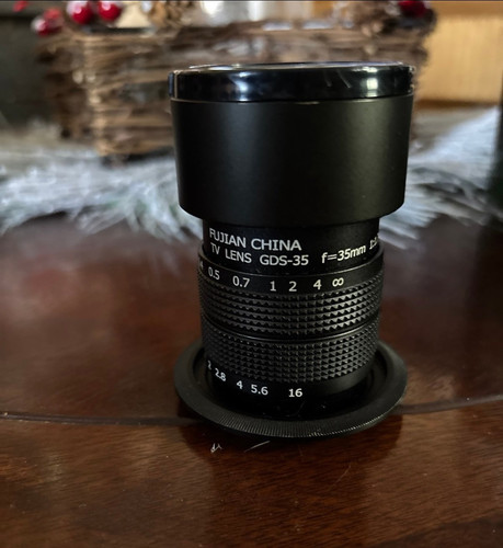 Lens Fujian 35mm F1.4 (.3’) with C-NEX Adapter E-Mount Sony.