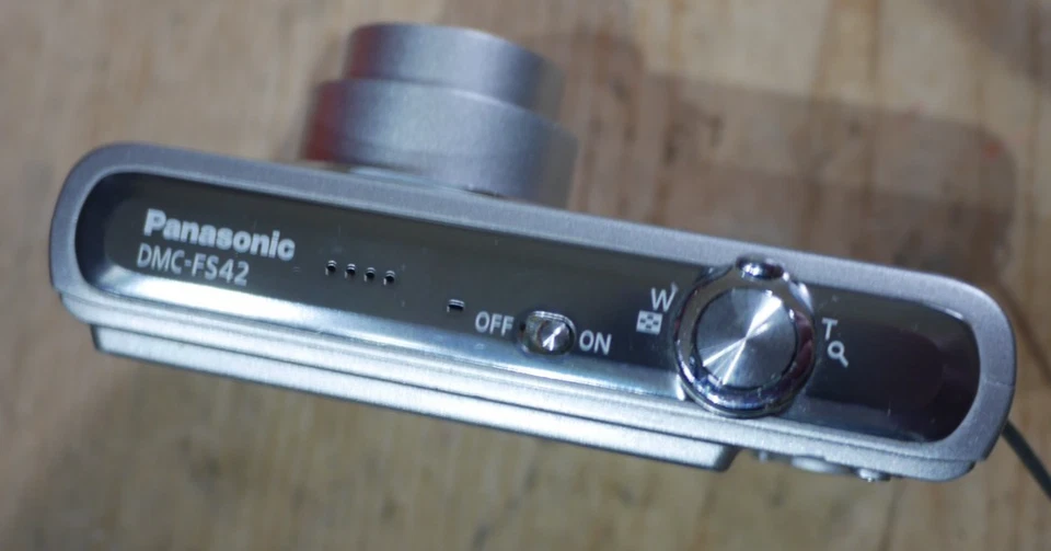 Panasonic Lumix DMC-FS42 Digital Camera 10mp Used 4x Optical Zoom Vgc *Read*, photo 4 of 5