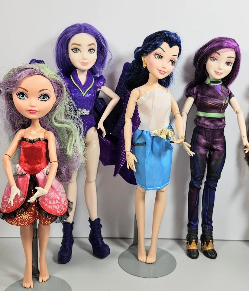Lot Of 6 Hasbro Disney MGA Entertainment Descendants Ever After High - Image 2 of 4