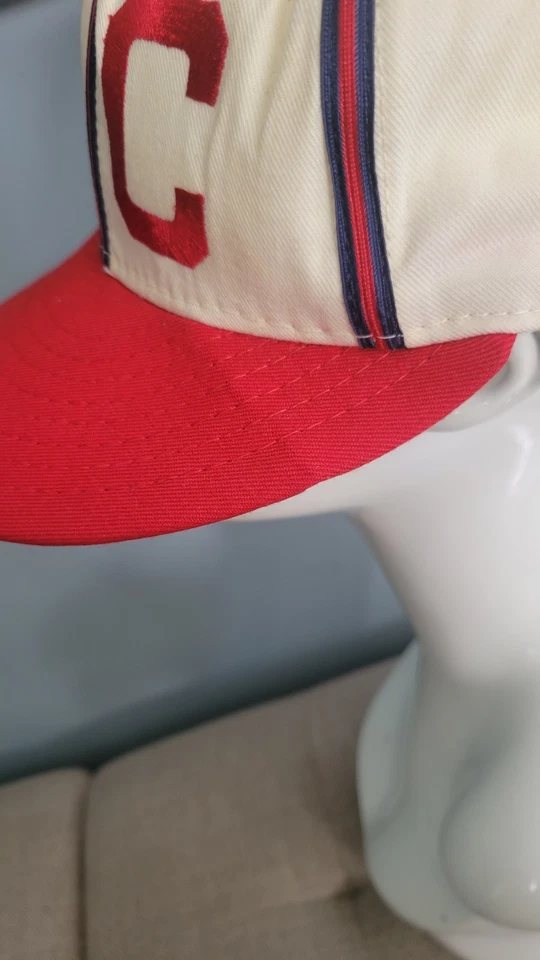 Sombrero de Colección American Needle Kansas City Monarchs 7 1/8 Rojo Crema Nuevo con Etiquetas Hecho en EE. UU. Foto 3 de 4