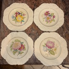 Ducal Crown Staffordshire Hand Painted Floral Plates Set of 4 &ndash; England 8&frac34;&rdquo;