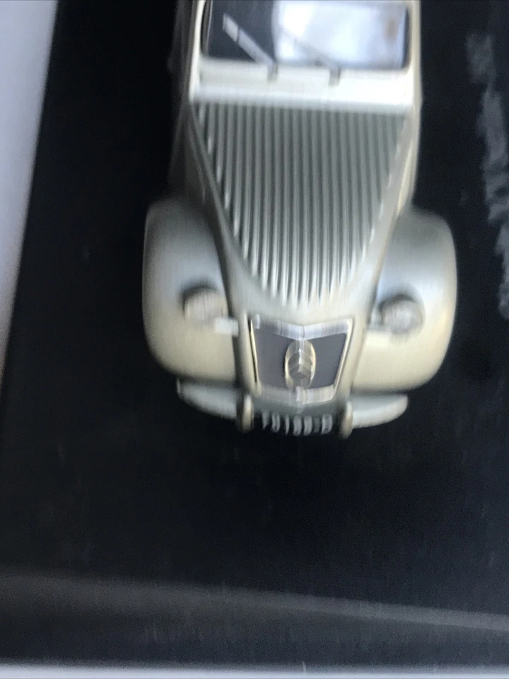 Citroën 2cv Berline 1952 Poste Universal Hobbies 1/43 - Photo 2/4