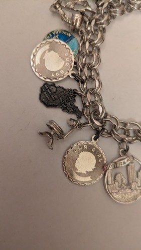 Vintage Sterling Silver Charm Bracelet with 18 Charms - Picture 4 of 7