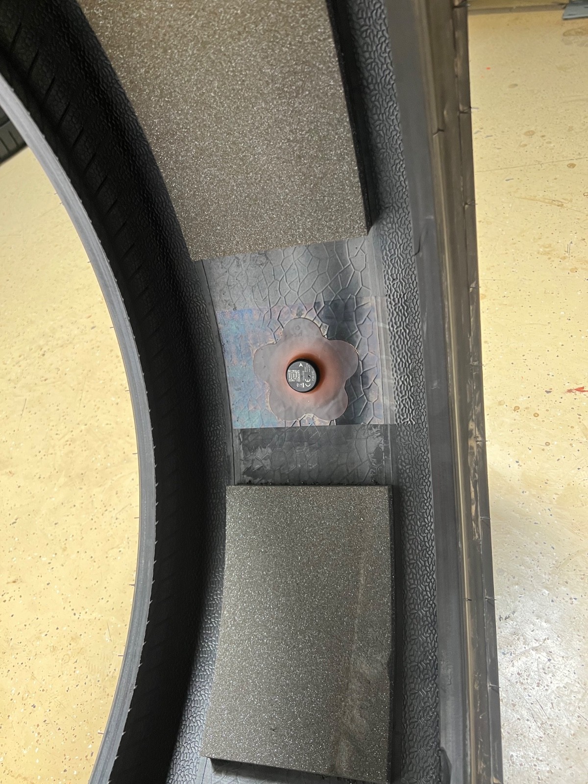 1 - NO REPAIRS 235/35ZR19 XL (91Y) Pirelli P Zero PZ4 PNCS (MC-C) McLaren  4154