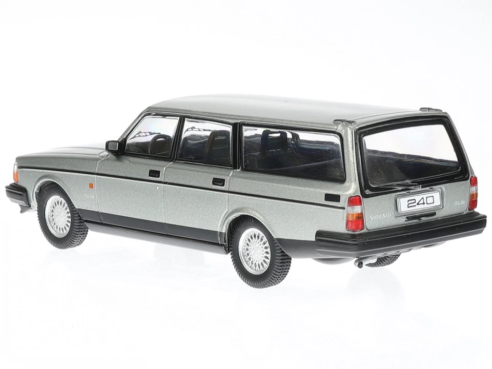 Volvo 240 Polar 1988 grey metallic diecast model car CLC404 IXO 1:43 - Image 3 of 4