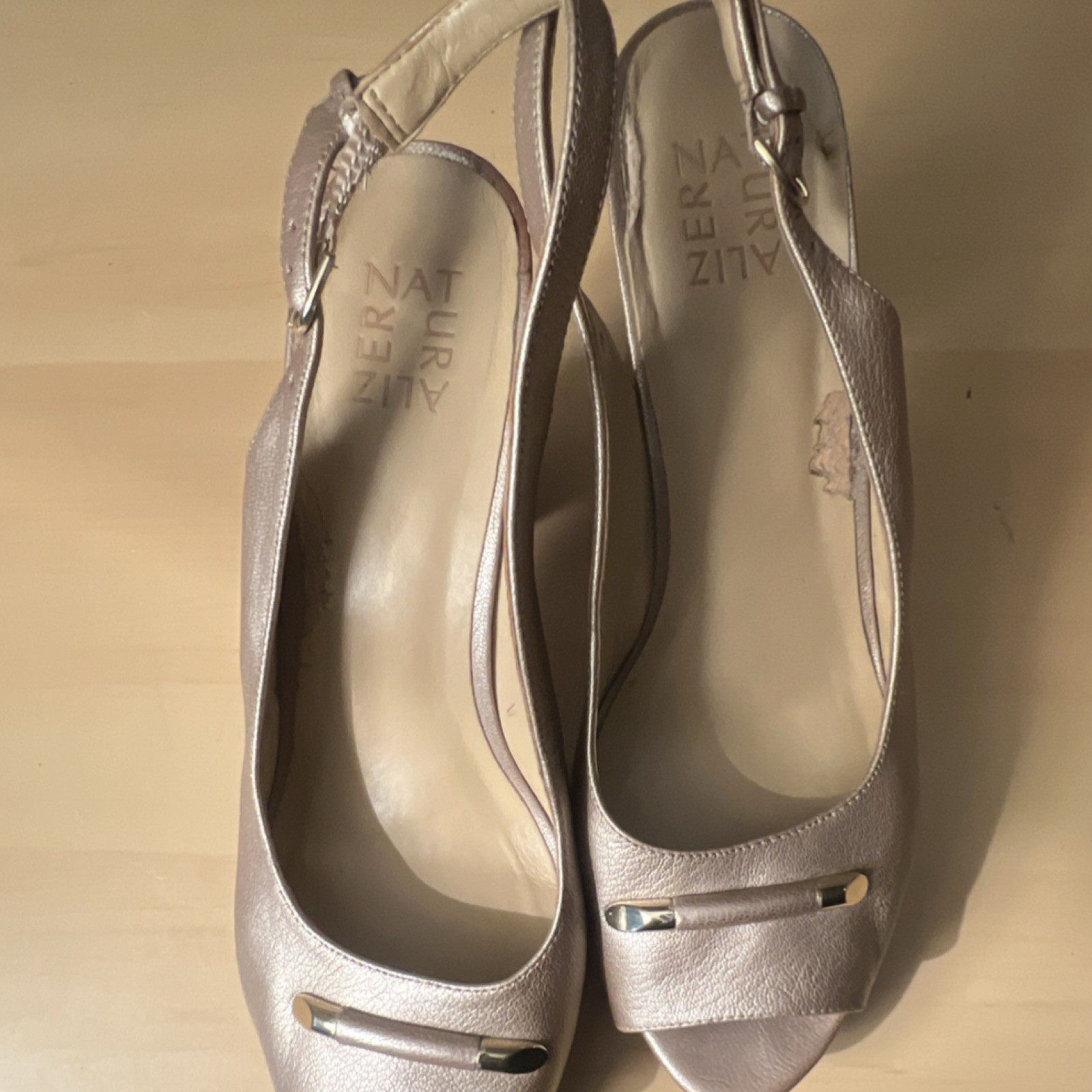 Naturalizer Beige Leather Slingback Block Heel Peep Toe Heels Metal Trim