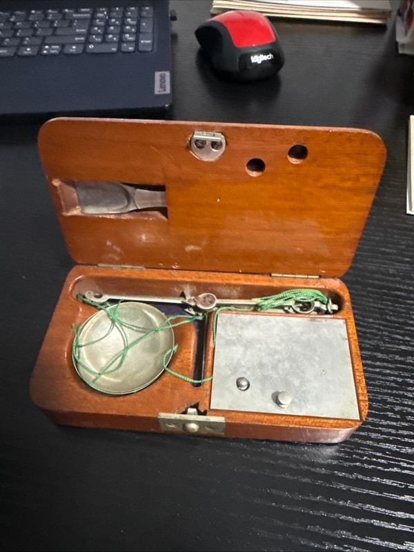 Vintage Portable Jewelry, Gold, Coin or Apothecary Balance Scale