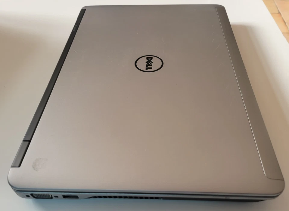 Dell Latitude E6440 · i5-4310M · 4GB · 320GB, photo 4 sur 5