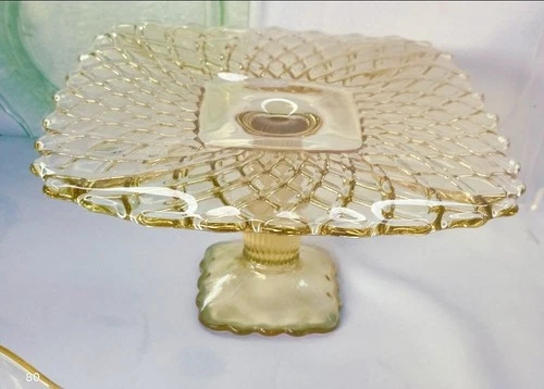 LE Smith Yellow Depression Glass 9.25" Pedestal Cake Stand Trellis pattern