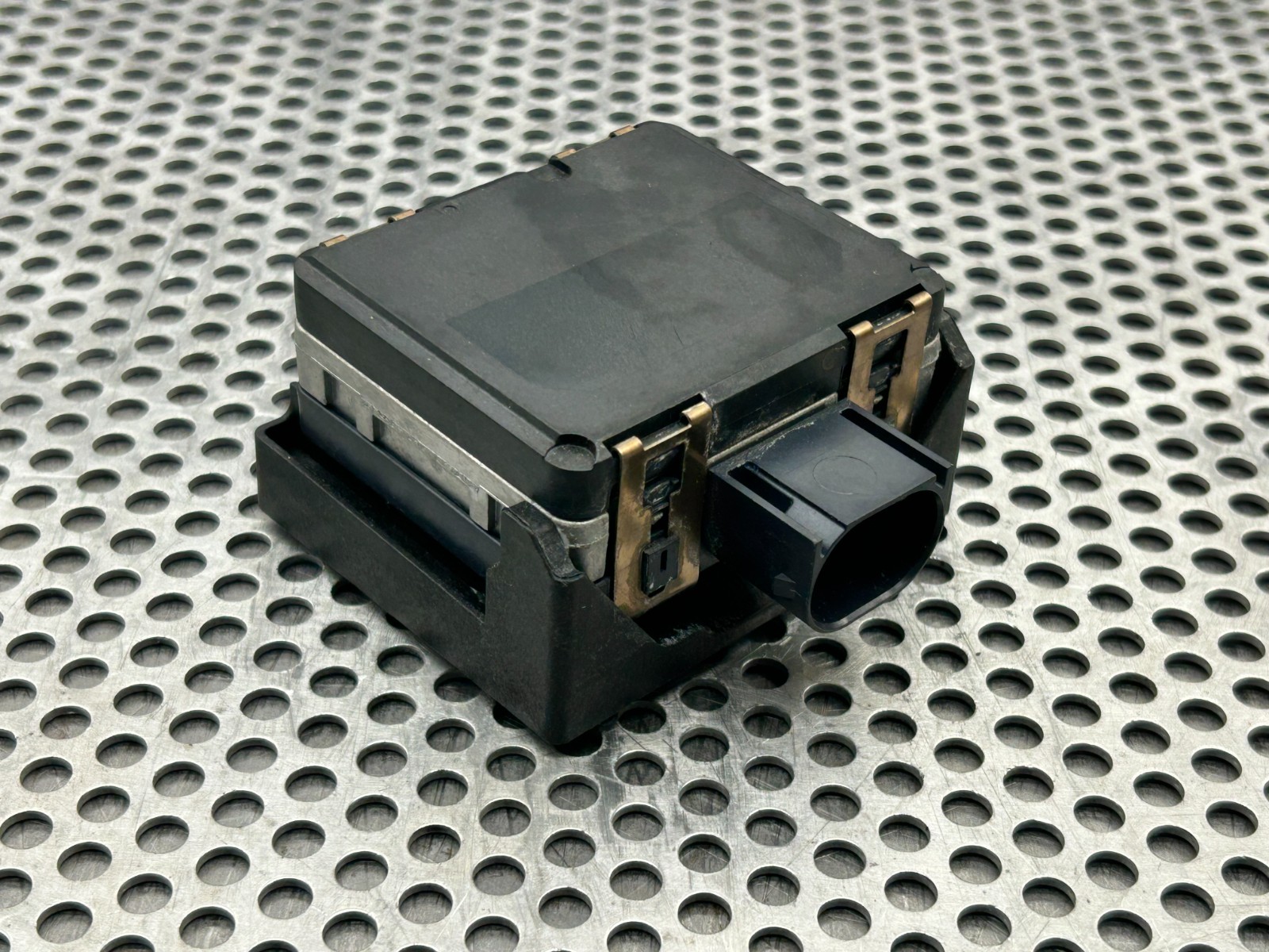 2019 Aston Martin Vantage Cruise Distance Radar Sensor Module