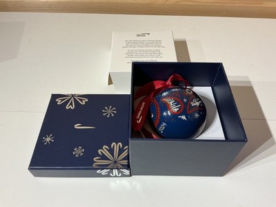 British Airways Frist Class Weihnachtskugel handbemalt von Tom Martin 2024