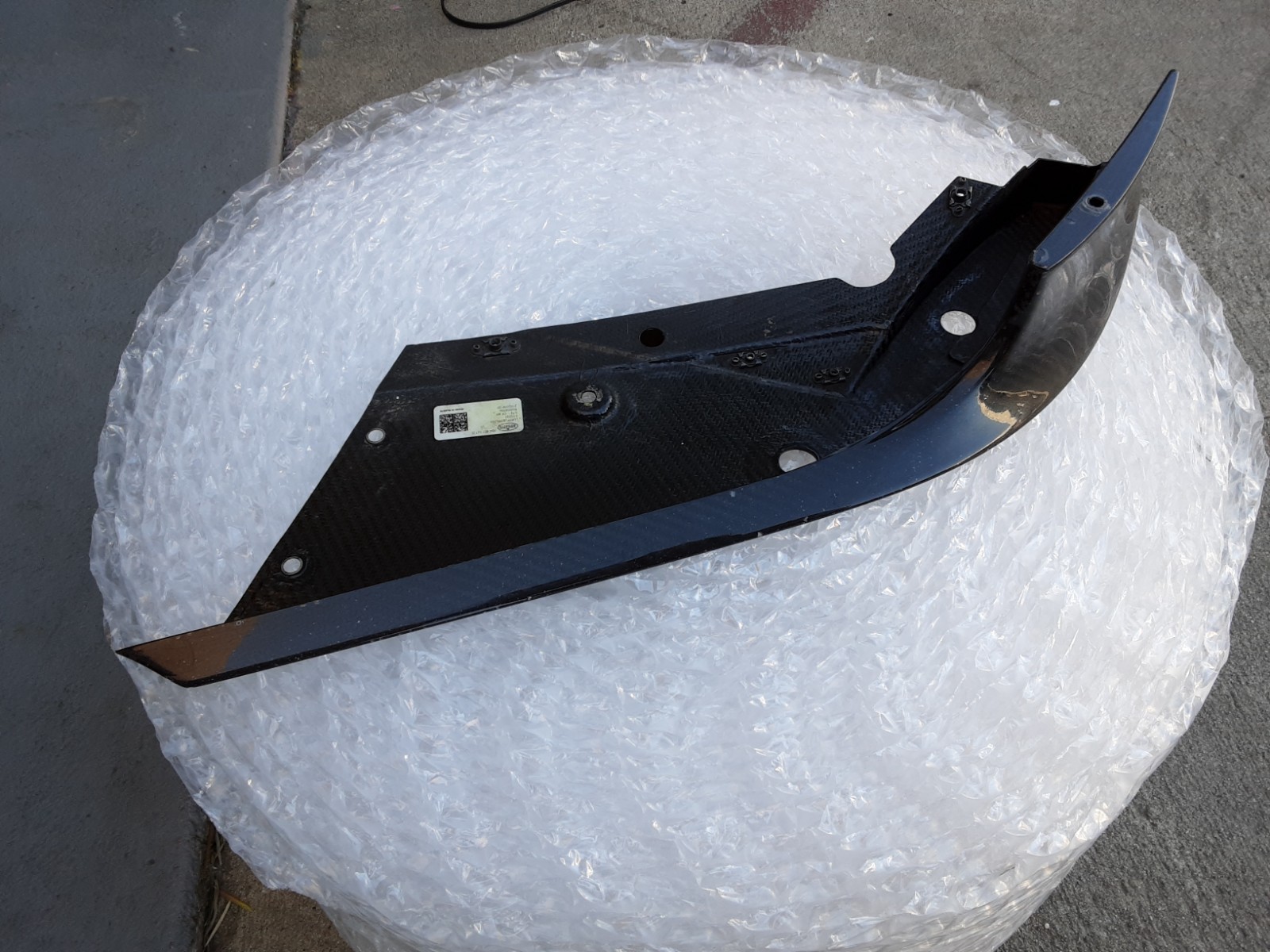 2021 BUGATTI CHIRON FRONT BUMPER LOWER LEFT LIP 5B4807027D