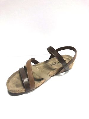 Walking Cradles Women's Pool Flat Sandal Brown M US Walking