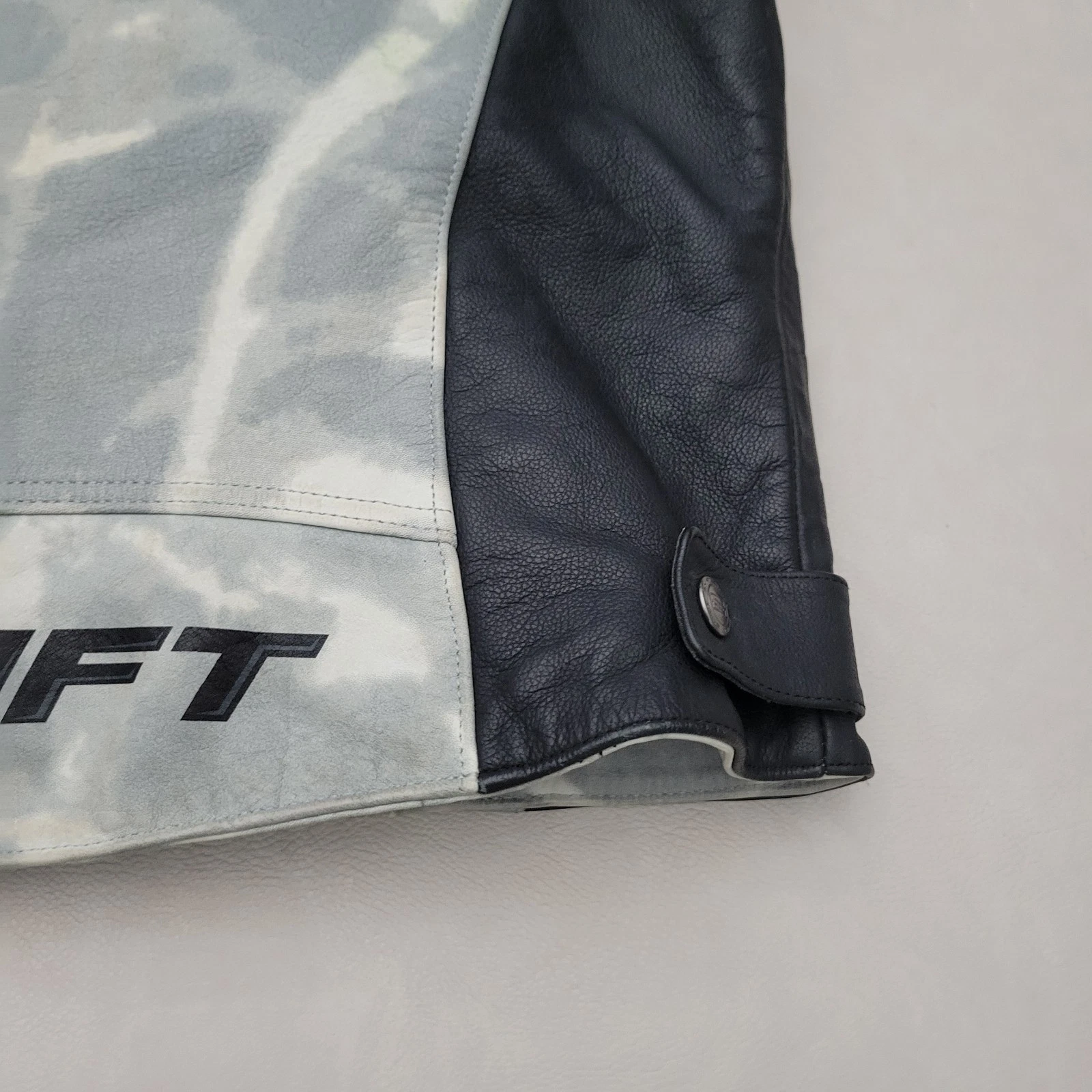 Genuine Shift Motorcycle Street Leather Jacket. Size XL - product detail image 17