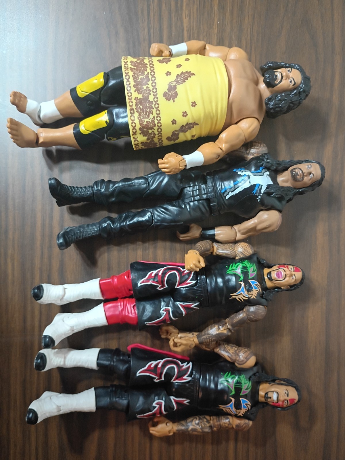 Lot: Elite Sika Wild Samoan, Roman Reigns & The Usos Bloodli