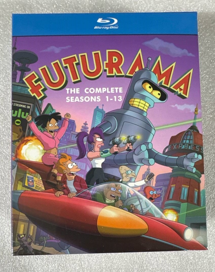 ■お値下げ中！　Futurama フゥーチュラマのDVD-BOX Futurama - The Complete Series, Season 1-13 (Blu-Ray, 13-Disc, Box