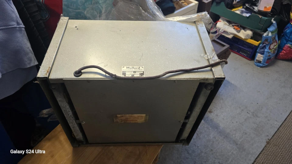 Mullard  MK 3  HSVT valve  tester  exelent order including USA audio cards - Image 4 of 4