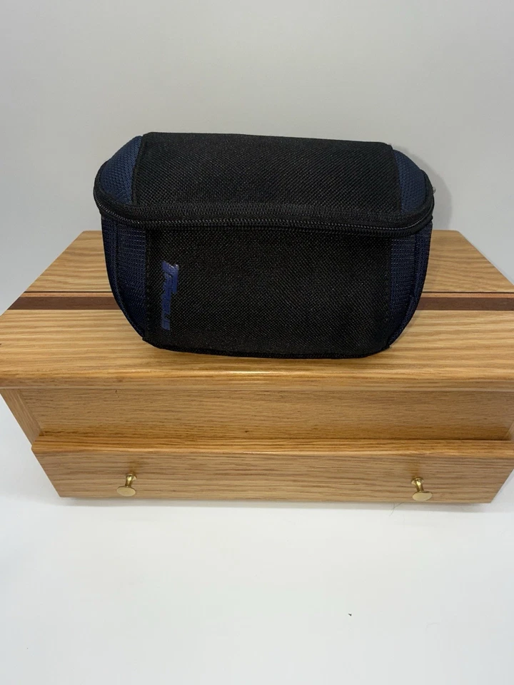 Bolsa pequeña para cámara digital Targus Foto 3 de 4