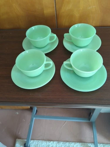 4 Fire King Jadeite Ribbed Tea Cups And Saucers