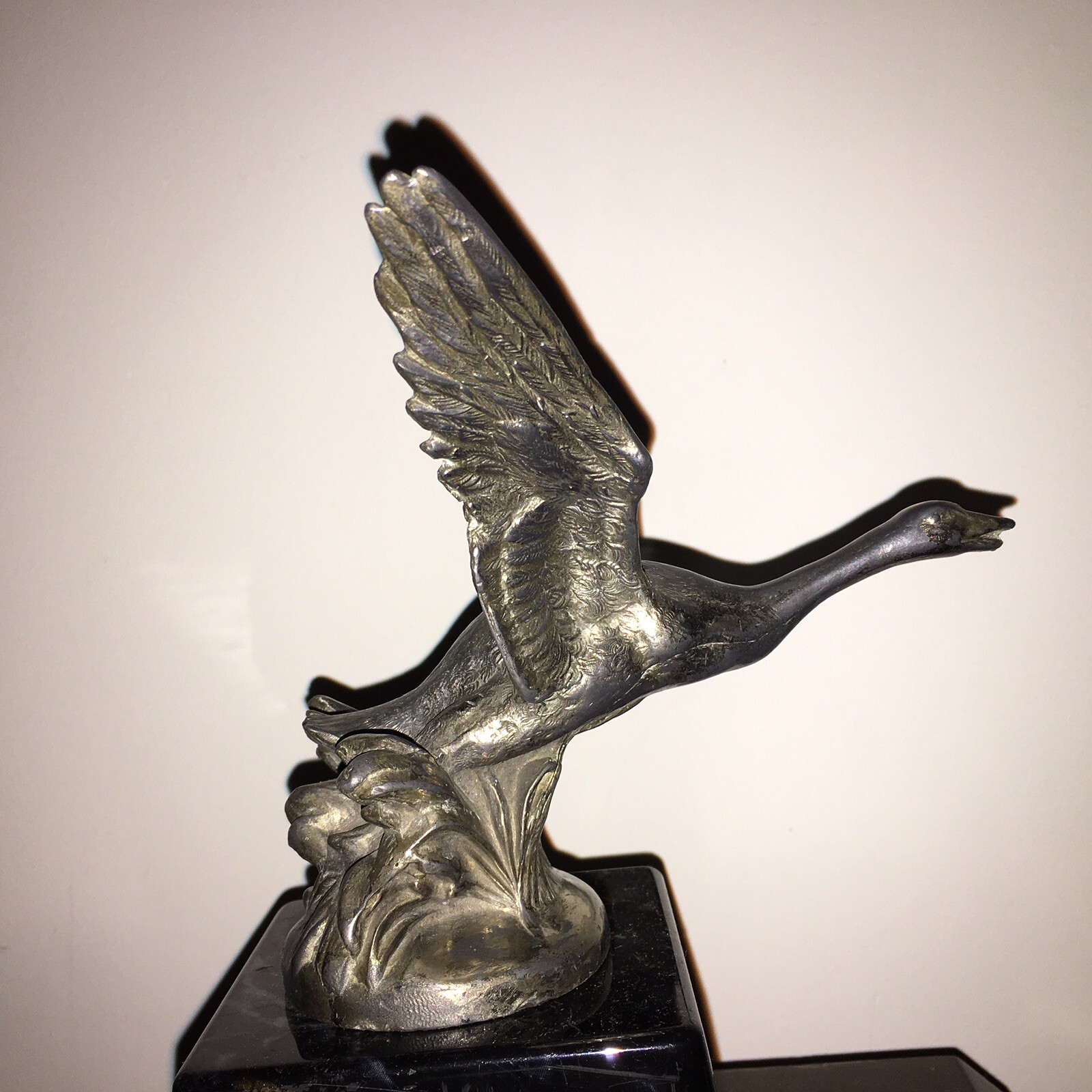 ORIGINAL 1923 WILLS ST CLAIR FLYING GOOSE BIRD CAR HOOD ORNAMENT MASCOT
