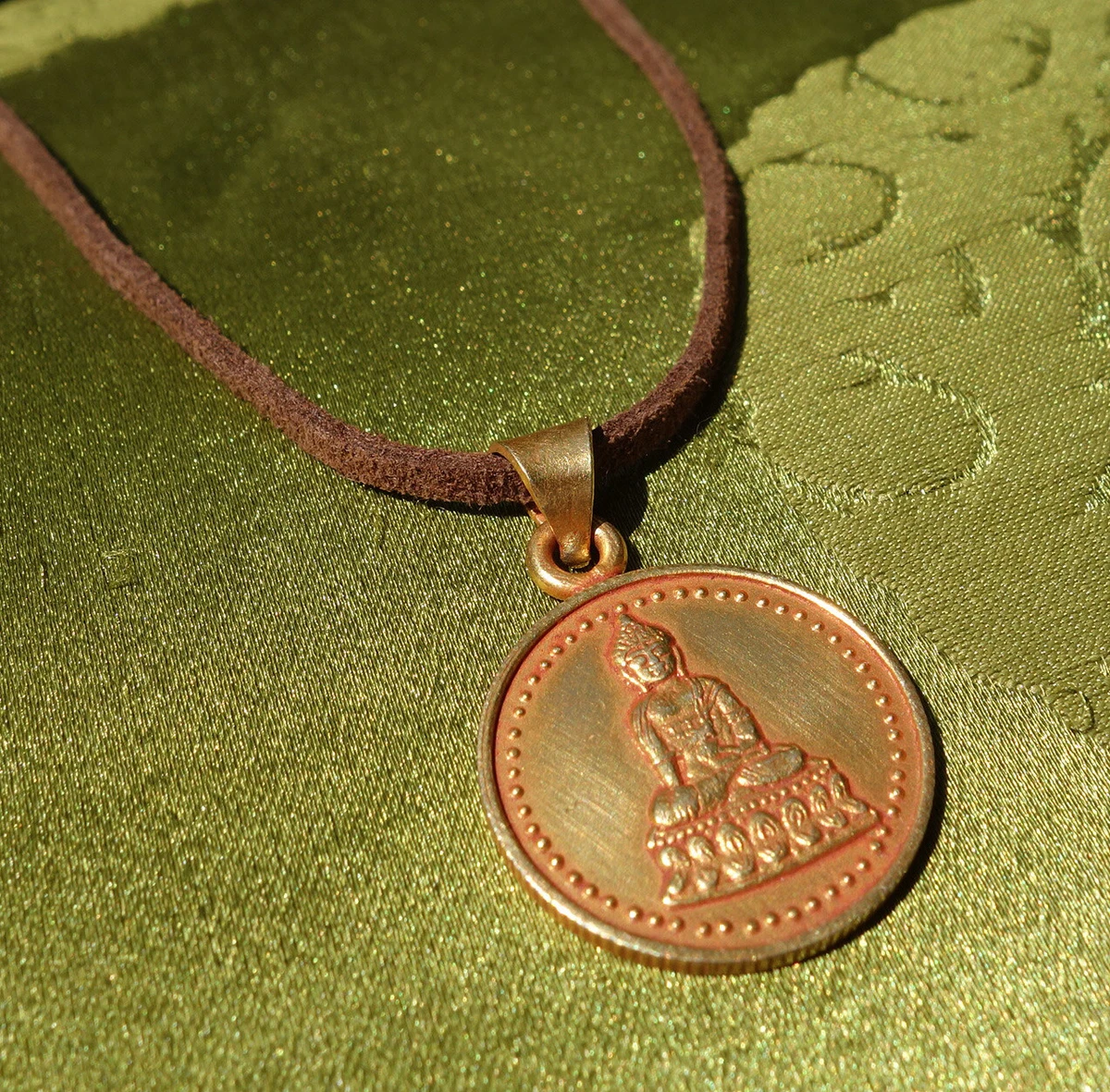 Pendentif porte bonheur thaïlandais - France