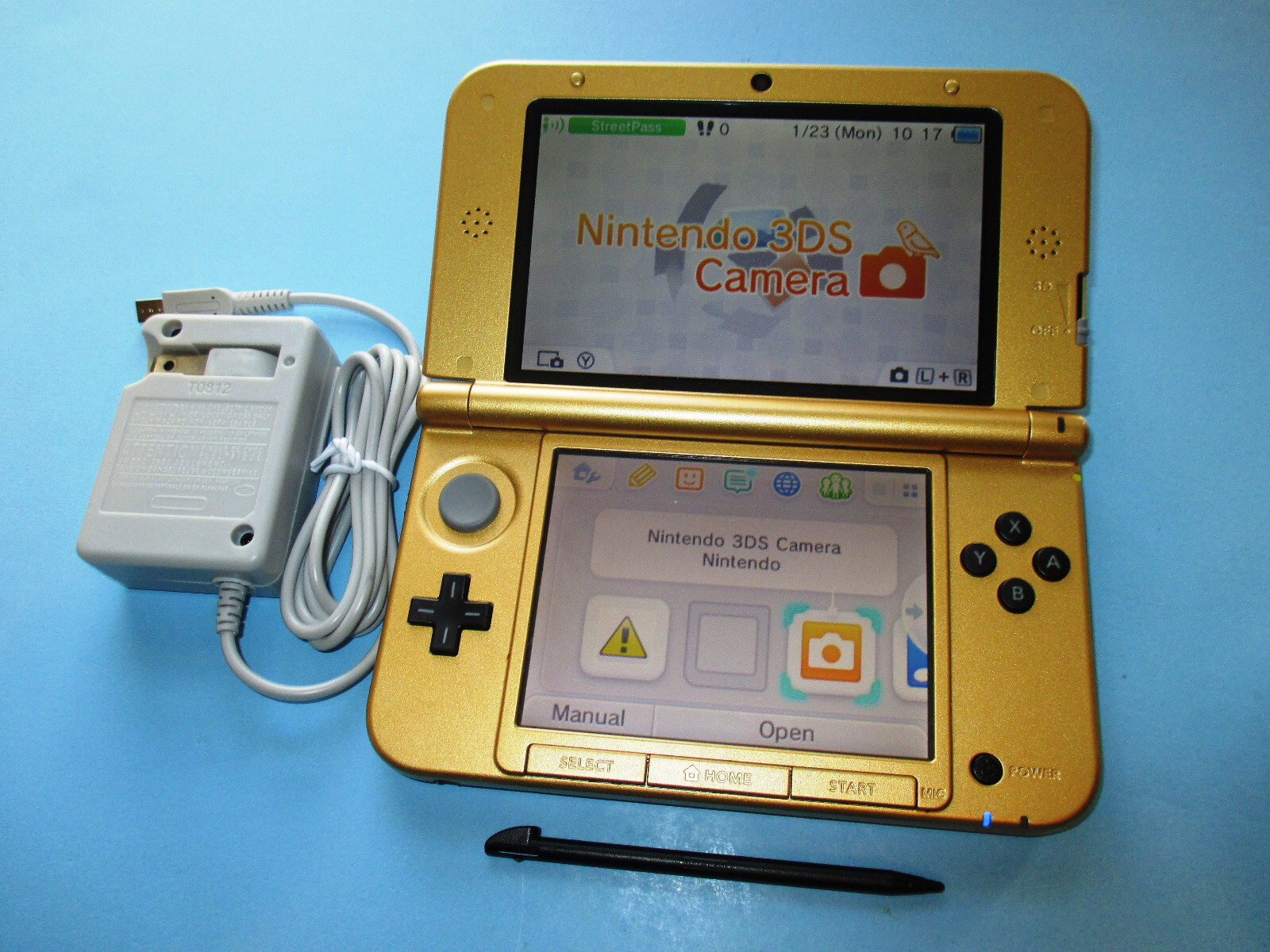 Nintendo 3DS XL Gold Zelda Edition System w/Charger & Stylus FREE