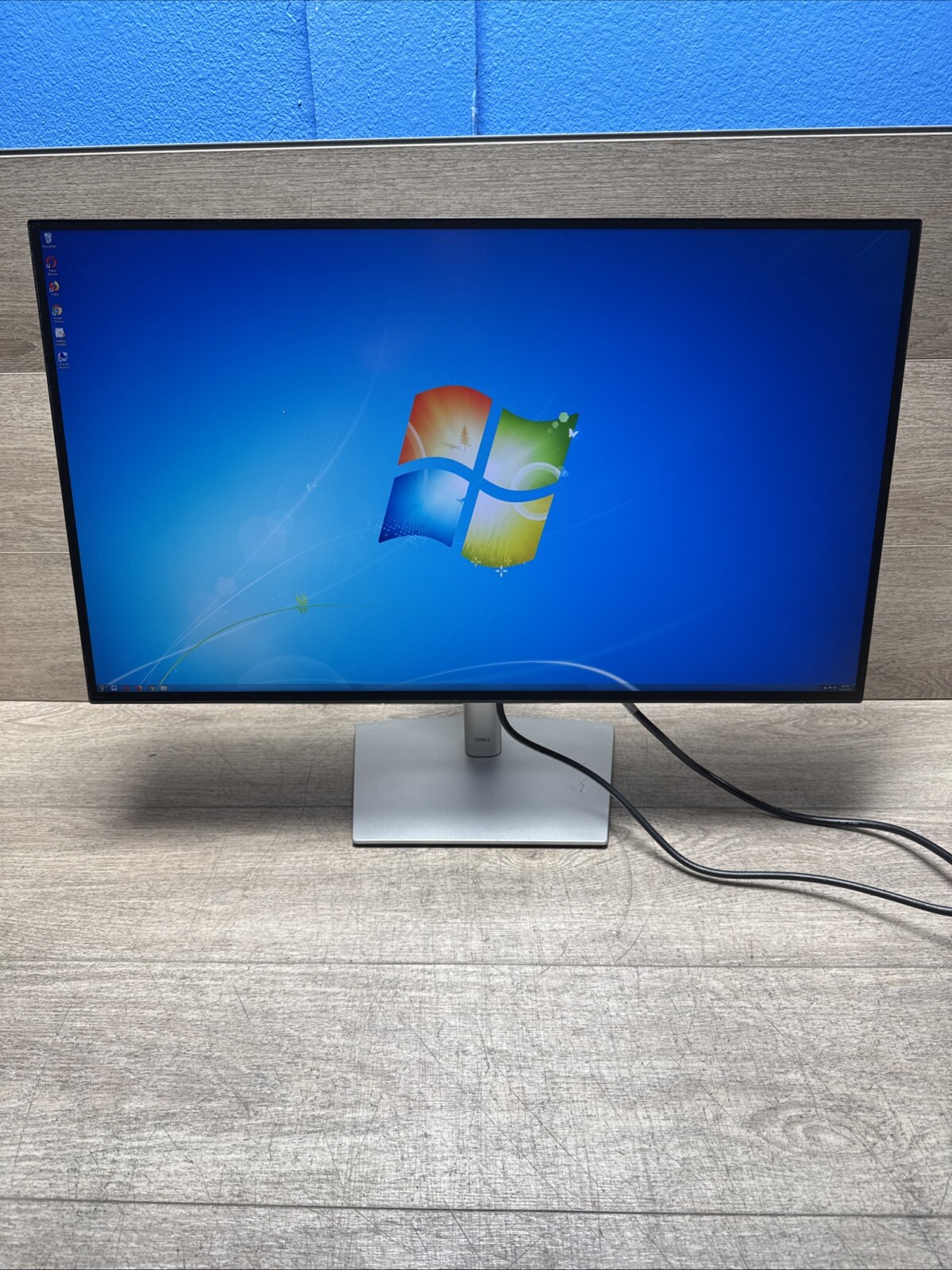 Dell UltraSharp U2723QE 27