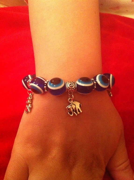  Pulsera cuentas mal de ojo hecha a mano :) %% Foto 2 de 4