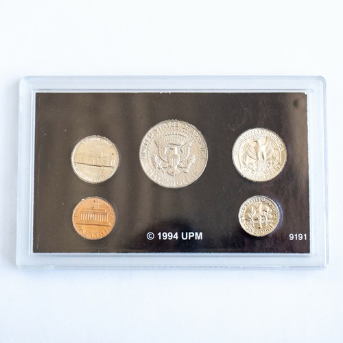 1981 - US Mint Set in Acrylic Case - Circulated Twenty Five Years US Coins - Picture 2 of 4